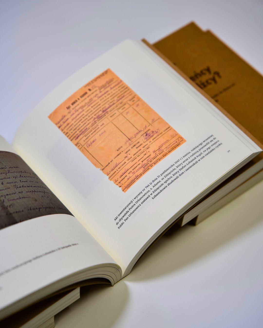 Przesiedleńcy czy uchodźcy? Historia wysiedleń Białorusinów z Białostocczyzny