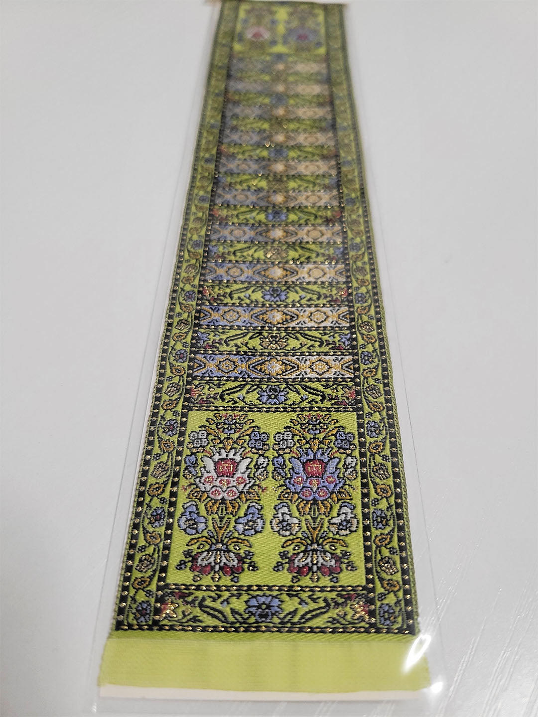 Bookmark for books "Noble Belts"