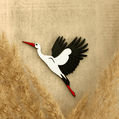 Брошка «Бусел» — беларускі сімвал шчасця
