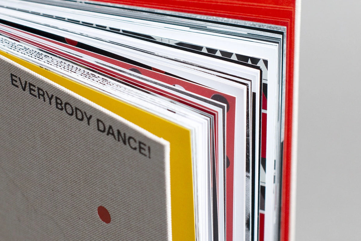Everybody dance! by Masha Sviatahor — additional book image