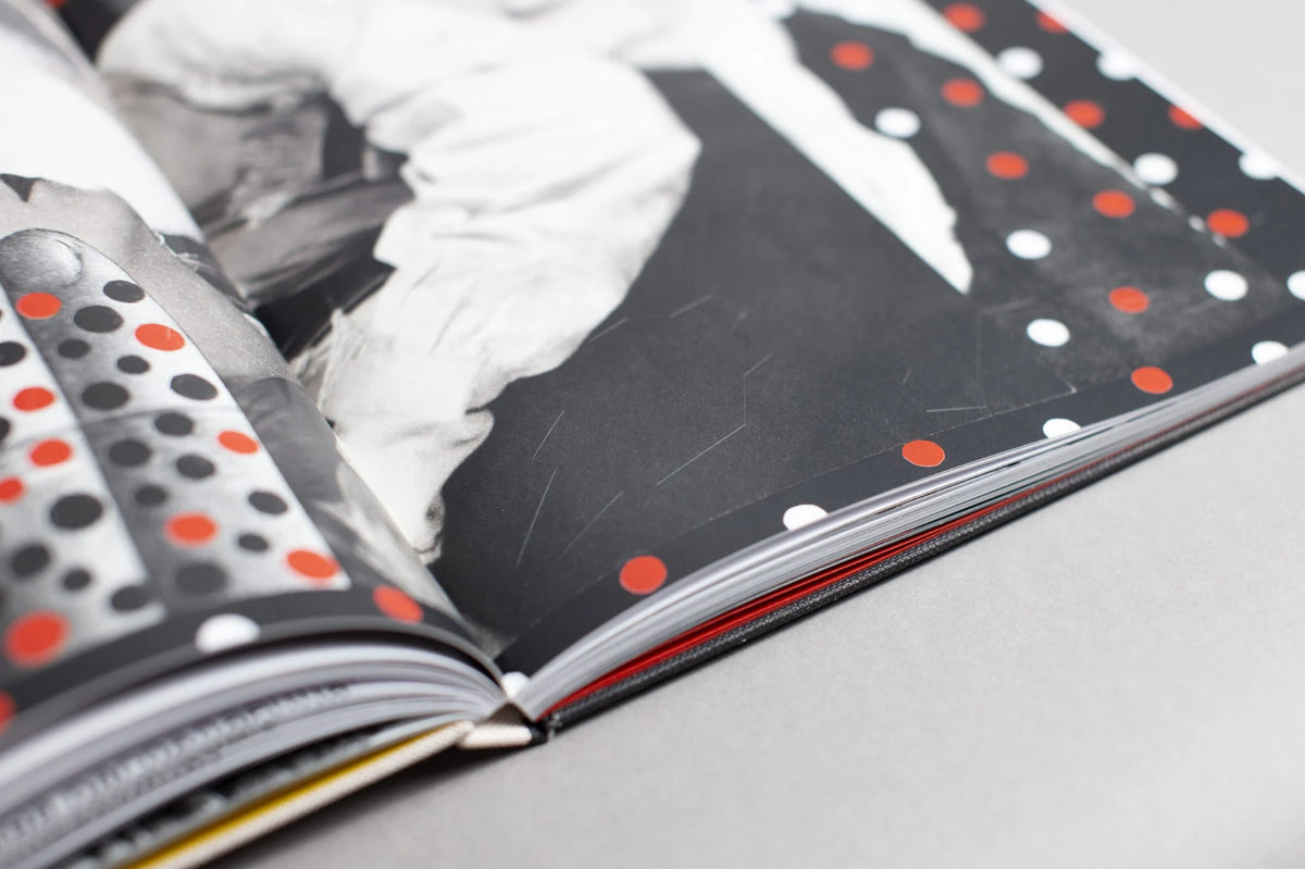 Everybody dance! by Masha Sviatahor — additional book image